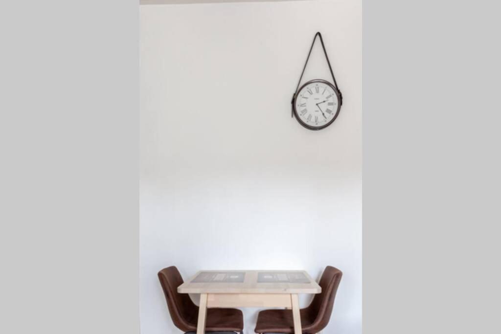 Magnifique Studio Avec Balcon-Vieux Port-Panier Apartment Marseille Luaran gambar